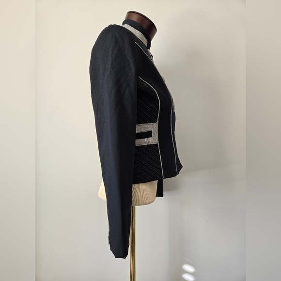 Tristan & Iseut Military Style Navy Blazer/Jacket. Size 2 - Picture 4 of 13